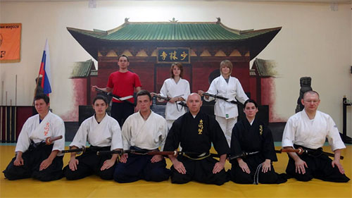 VIP CLUB SHINKEN KOKORO - изучение искусства владения традиционным японским клинком